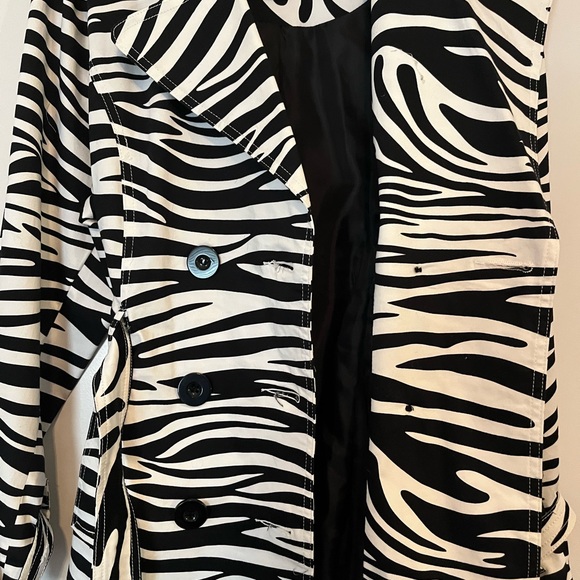 Women’s “Outerwear By Lisa” size medium jacket - Picture 2 of 5